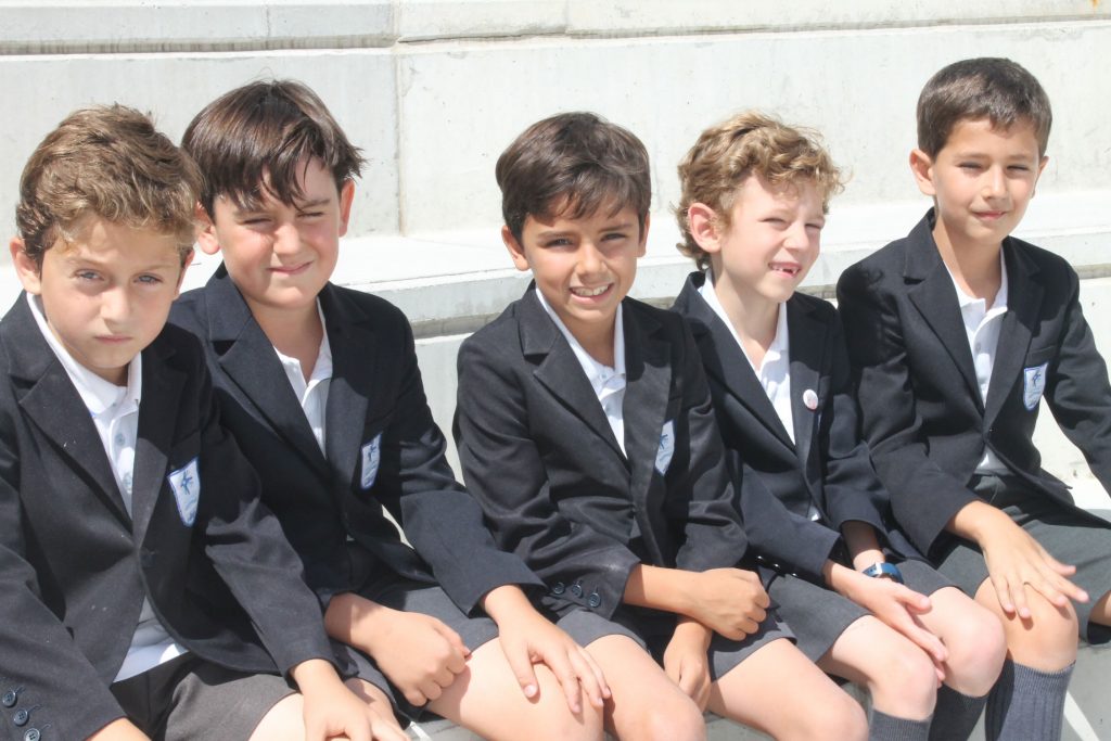 uniforme-traje-stella-maris-college