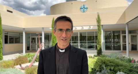 Mensaje bienvenida p. Carlos